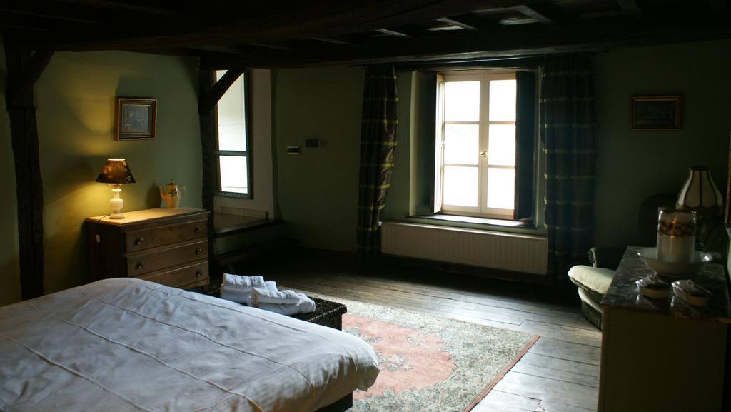 B&B Le Secret Du Bois Bourseigne-Vieille Szoba fotó